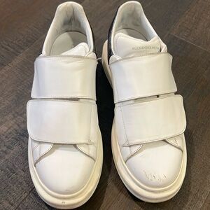 Alexander McQueen Sneakers 39